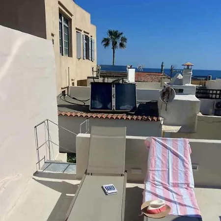 Villa Filoi Rooftop Boutique House,5pax *