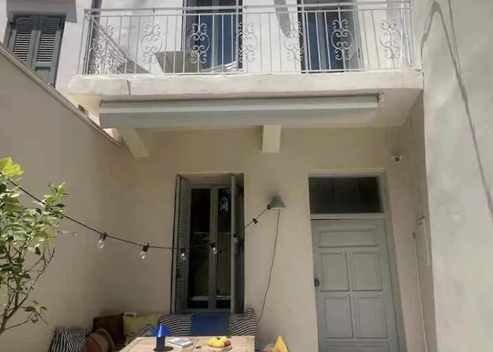 Filoi Rooftop Boutique House,5pax Villa