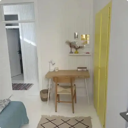 Filoi Rooftop Boutique House,5pax